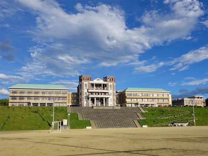 片山学園中学校外観画像