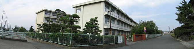 北浜東部中学校外観画像