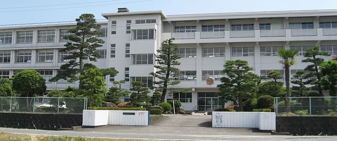 広幡中学校外観画像