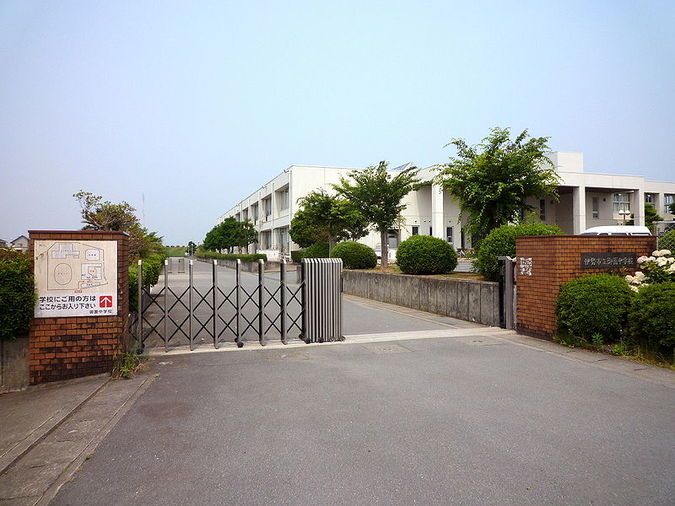 御薗中学校外観画像