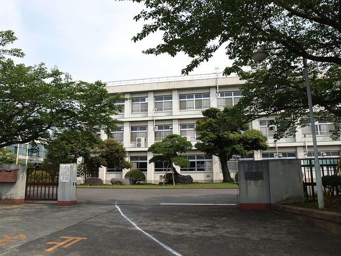 小田原城北工業高等学校外観画像