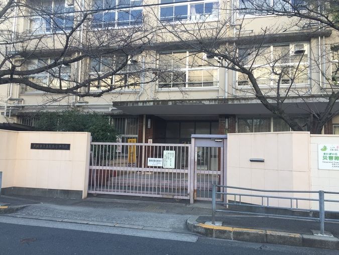 東我孫子中学校外観画像