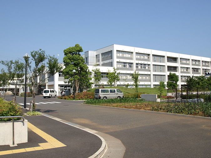 川崎高等学校外観画像