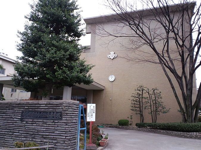 名古屋西高等学校外観画像
