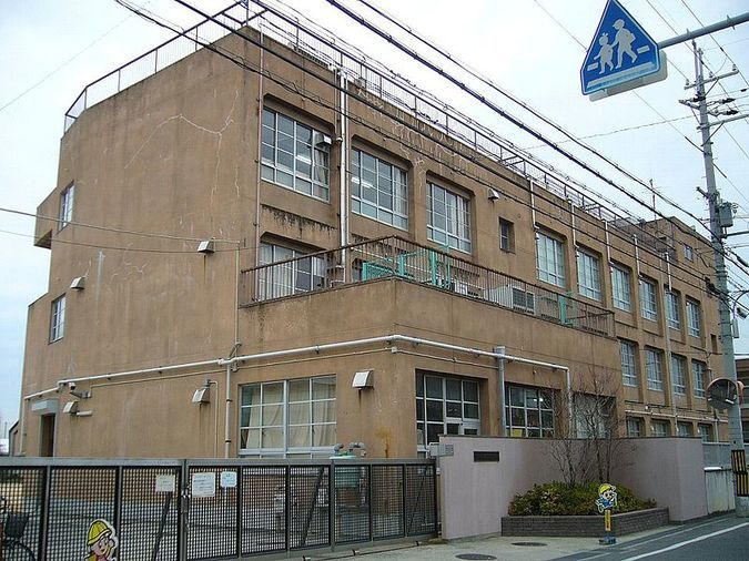 田尻町立中学校外観画像