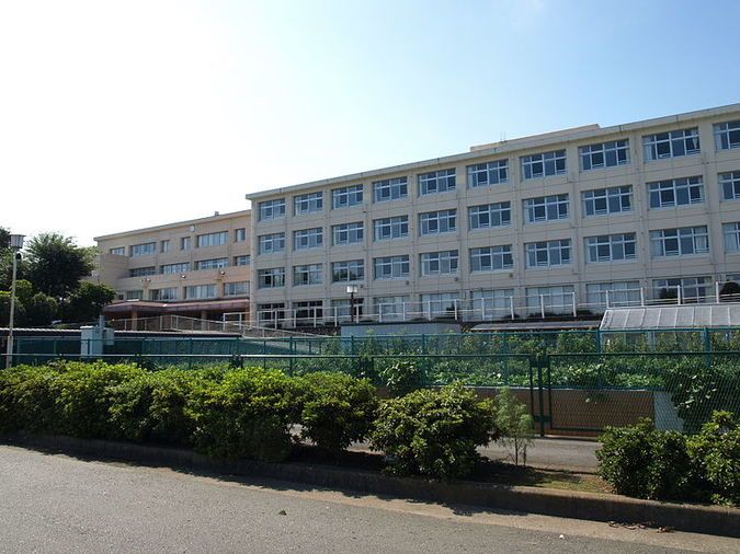 藤沢総合高等学校外観画像