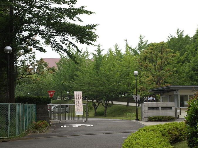 神奈川大学附属高等学校外観画像