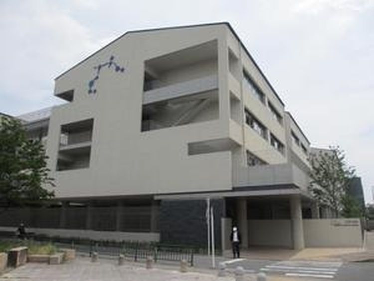 京都産業大学附属高等学校画像