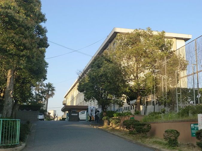 板櫃中学校外観画像