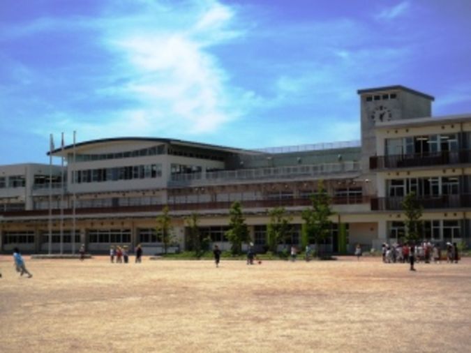 照葉中学校外観画像