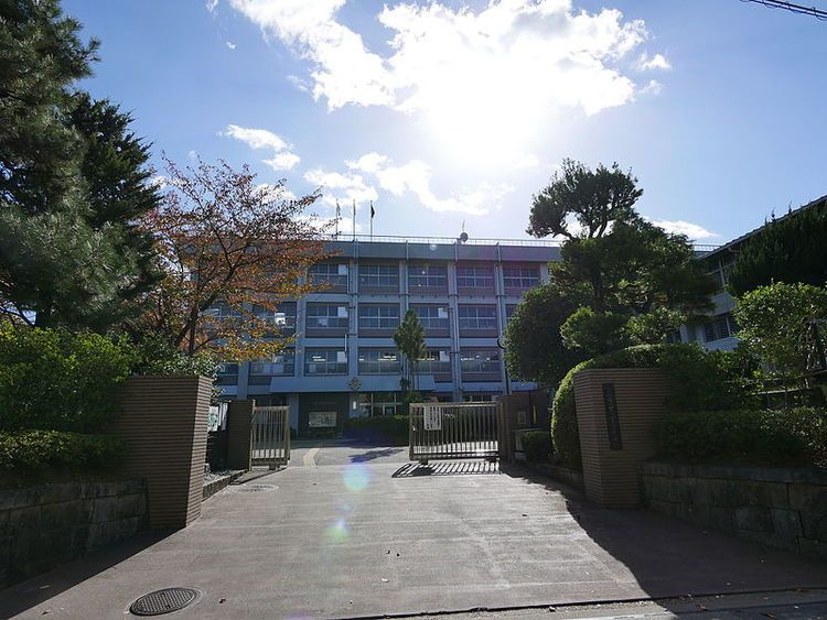亀岡高等学校画像