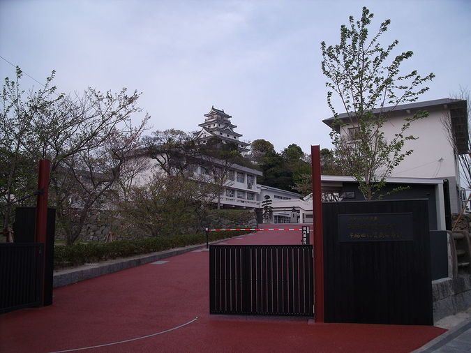 早稲田佐賀中学校外観画像
