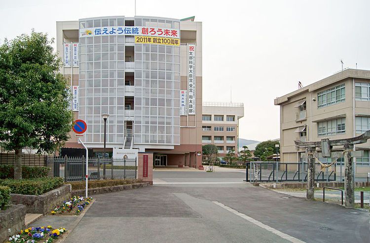 熊本市立必由館高等学校画像
