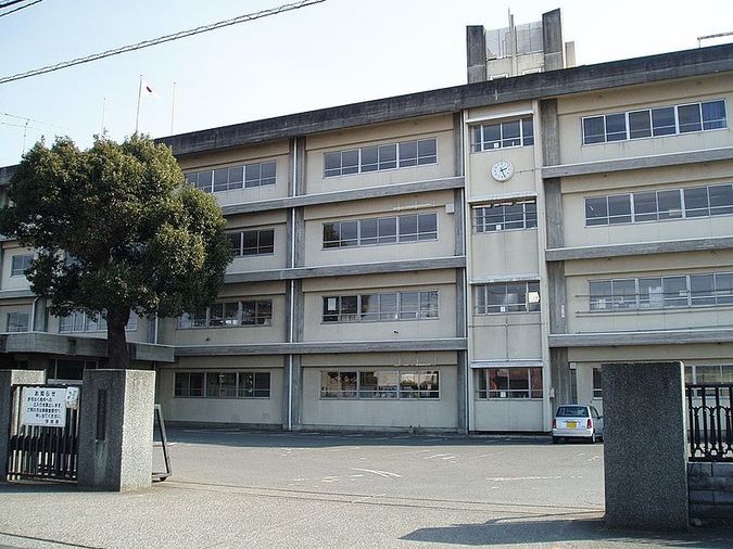 伊勢崎工業高等学校外観画像