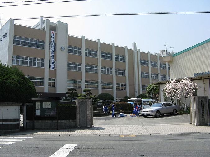 佐川高等学校外観画像