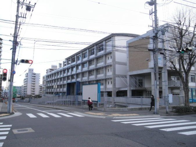 神戸市立科学技術高等学校外観画像