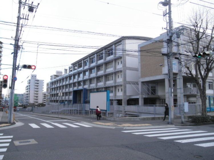 神戸市立科学技術高等学校画像