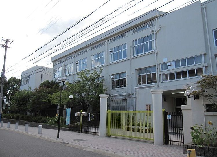 神戸市立楠高等学校画像