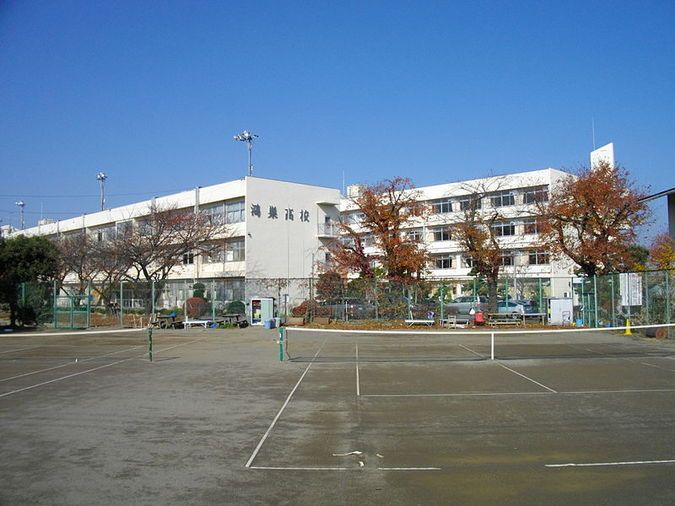 鴻巣高等学校外観画像