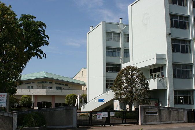 鶴ヶ島清風高等学校外観画像