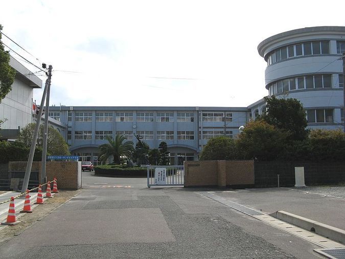佐賀東高等学校外観画像