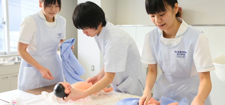 駒沢看護専門学校画像