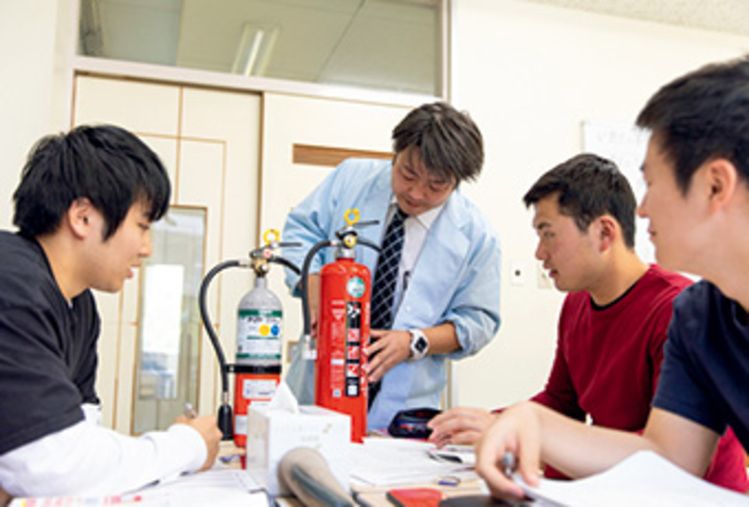 仙台総合ビジネス公務員専門学校画像