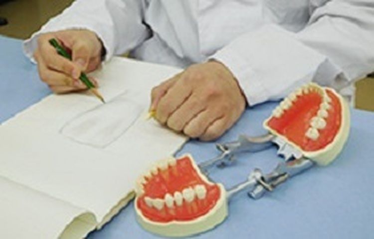 仙台歯科技工士専門学校画像