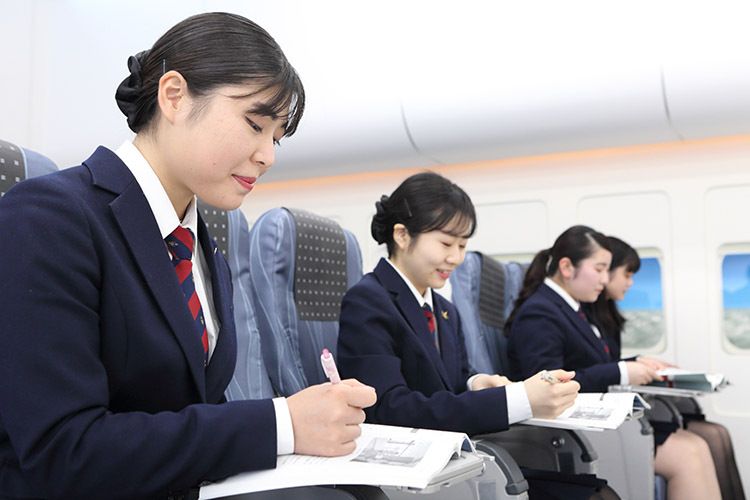 東日本航空専門学校画像