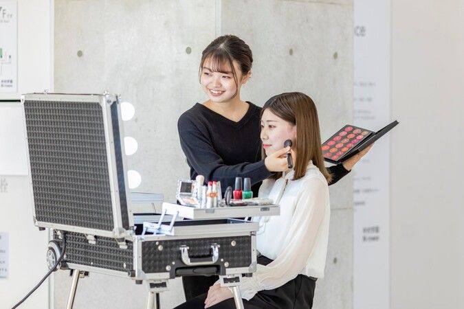 アイエステティック専門学校