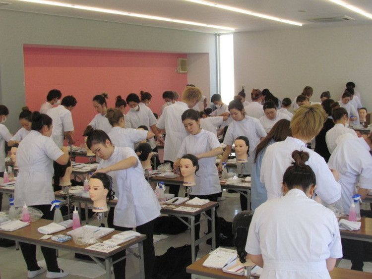 パリ総合美容専門学校柏校 トータルネイル科 口コミ 学科情報をチェック みんなの専門学校情報