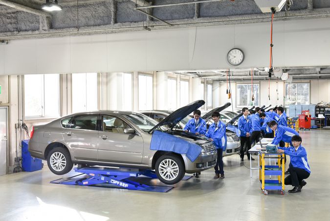 専門学校中央自動車大学校