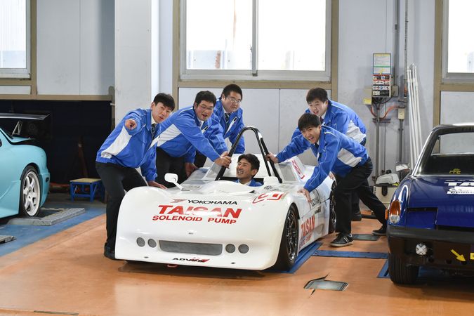 専門学校中央自動車大学校