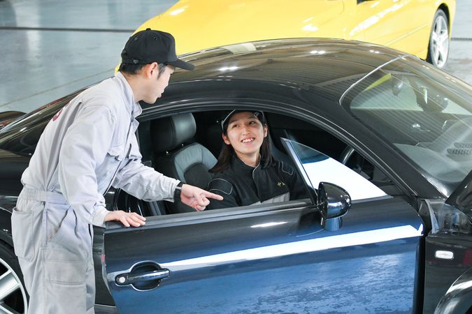 専門学校中央自動車大学校