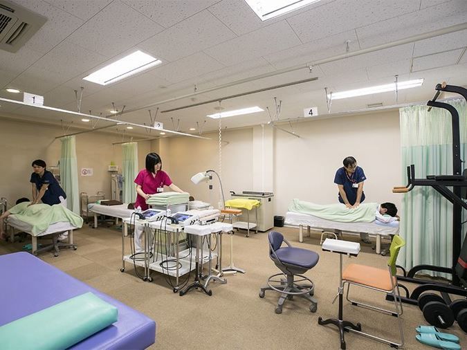 新宿医療専門学校