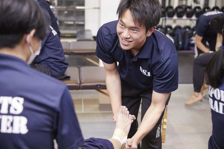 新宿医療専門学校画像