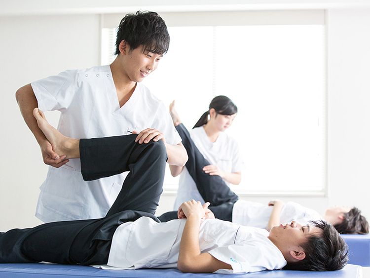 新宿医療専門学校画像