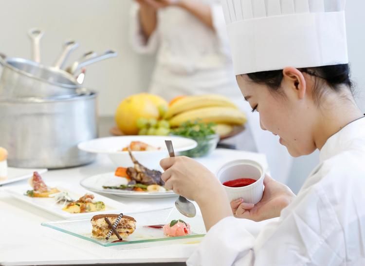 東京調理製菓専門学校画像