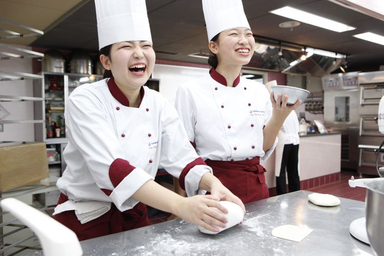 東京調理製菓専門学校画像