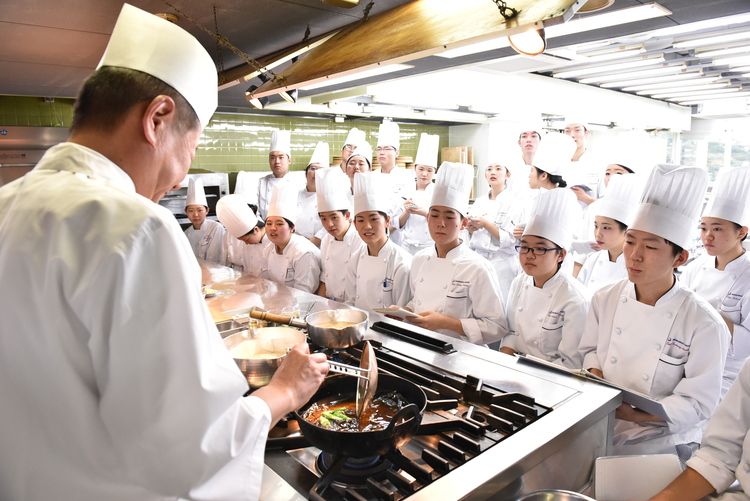 東京調理製菓専門学校画像