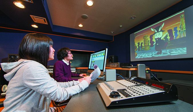 日本電子専門学校