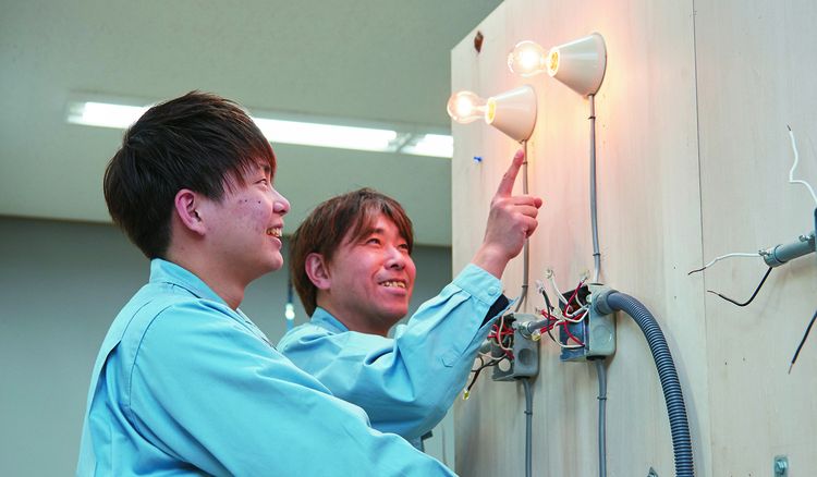 日本電子専門学校 電気工事技術科 口コミ 学科情報をチェック みんなの専門学校情報