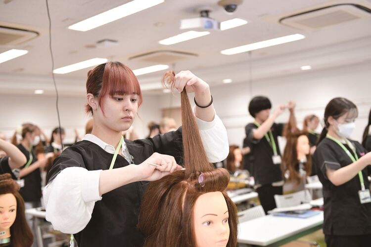 東京 ビューティー アート 専門 学校 安い 学費