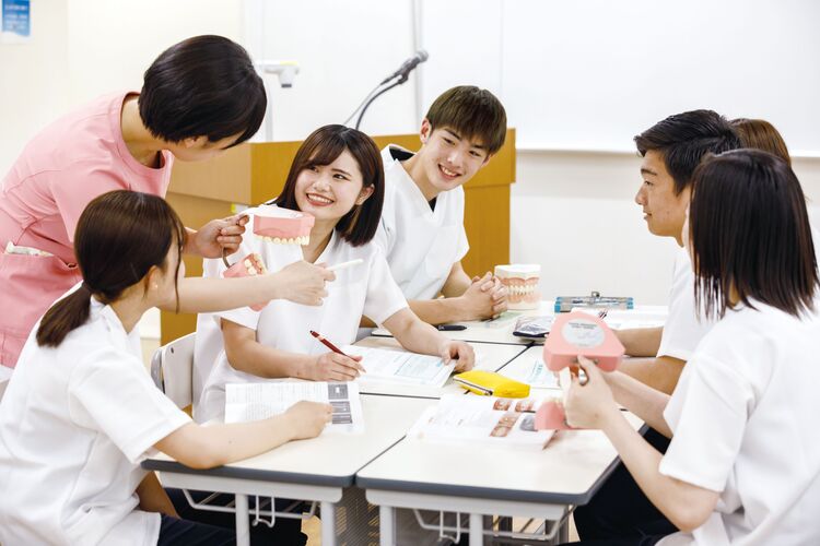 新東京歯科衛生士学校画像