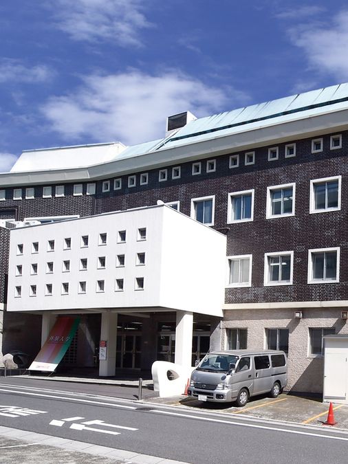 日本デザイン福祉専門学校