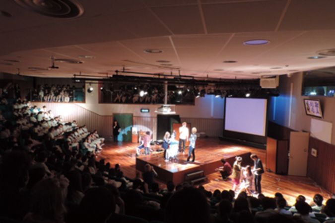 窪田理容美容専門学校