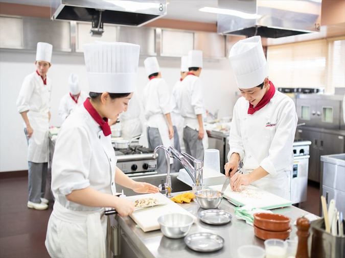 香川調理製菓専門学校