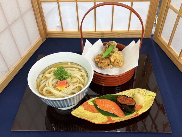 【日本料理】武蔵野鶏天うどん&親子握り寿司