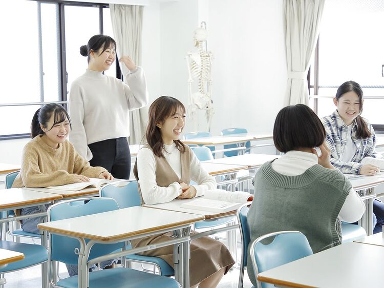 日本リハビリテーション専門学校画像
