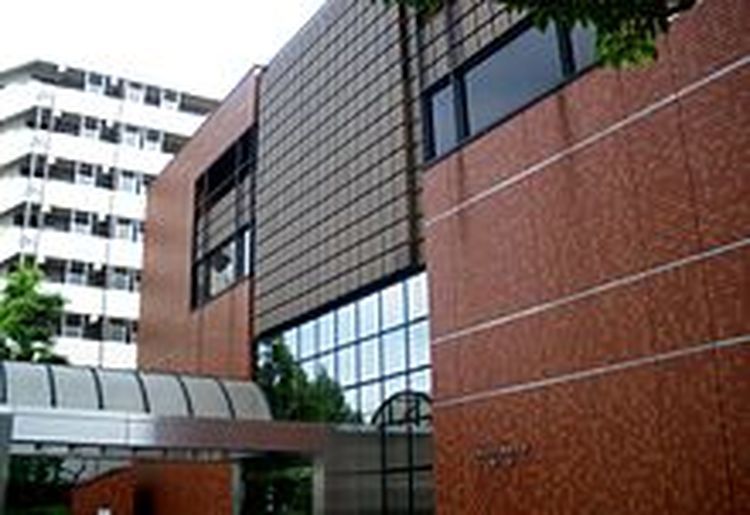 東京女子医科大学看護専門学校画像
